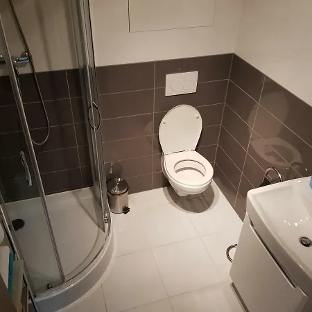 Pod štítom * Tatranská Lomnica